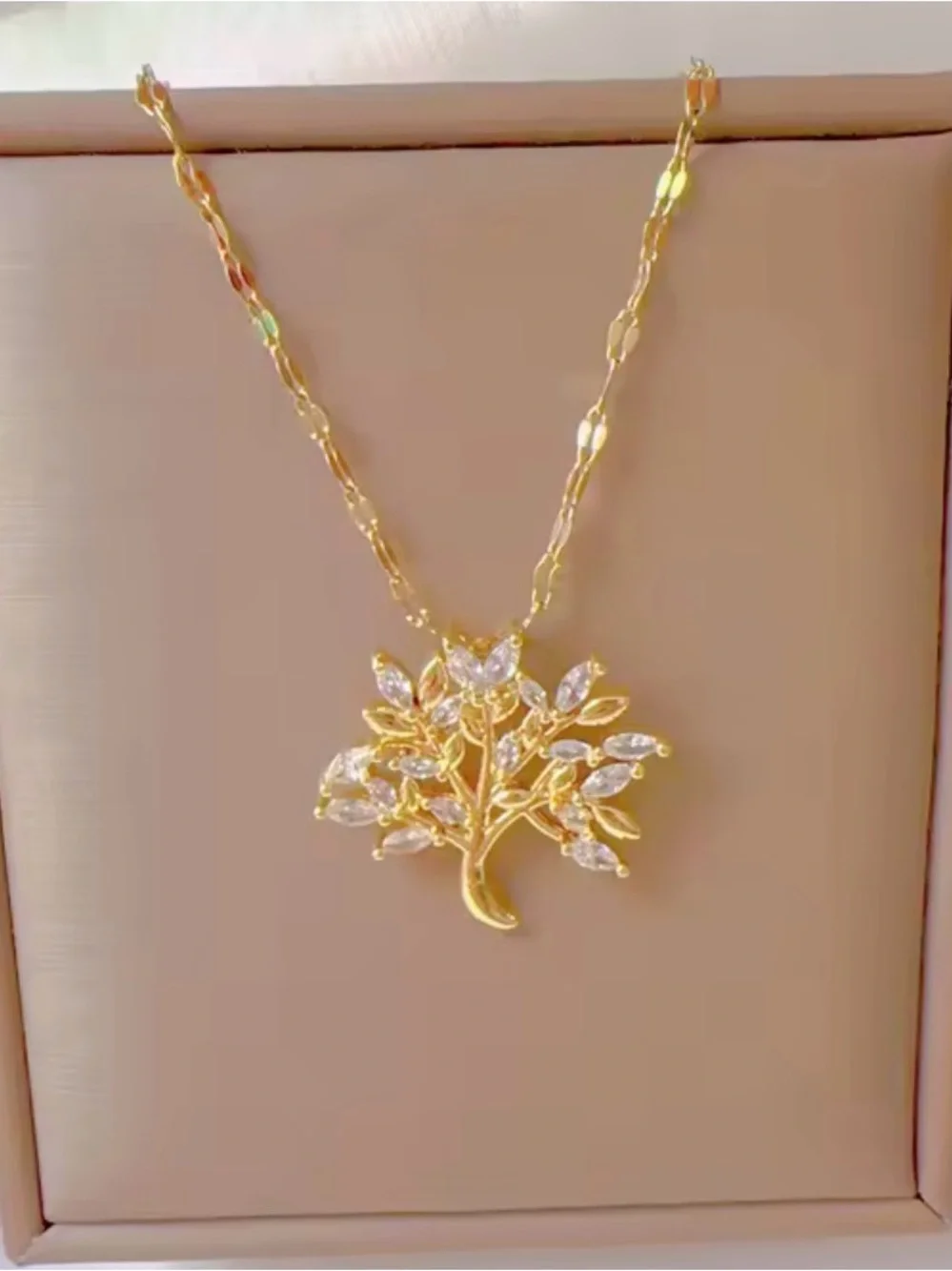 Fashionable and Gorgeous Micro Inlaid Stainless Steel Life Tree Necklace,
